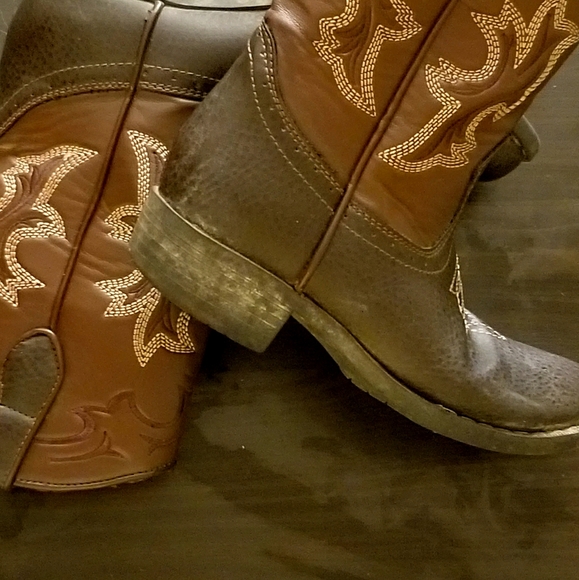Colt Western boots youth size 2 - Picture 2 of 3